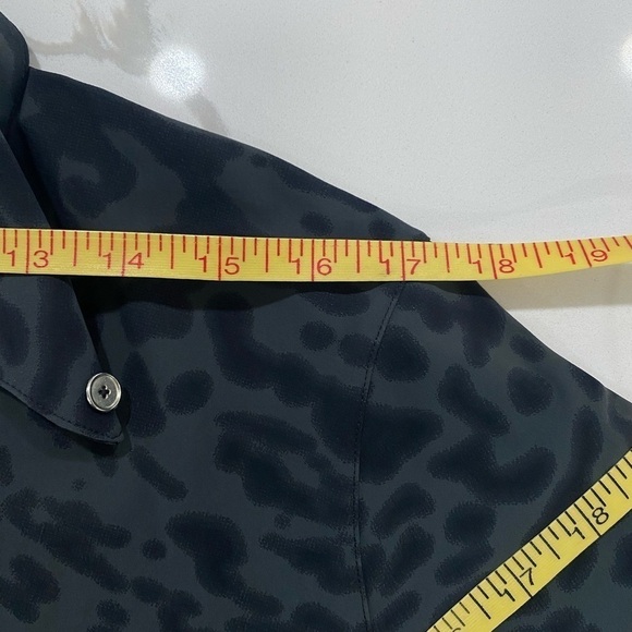 Lululemon button up animal print shirt - Picture 9 of 11